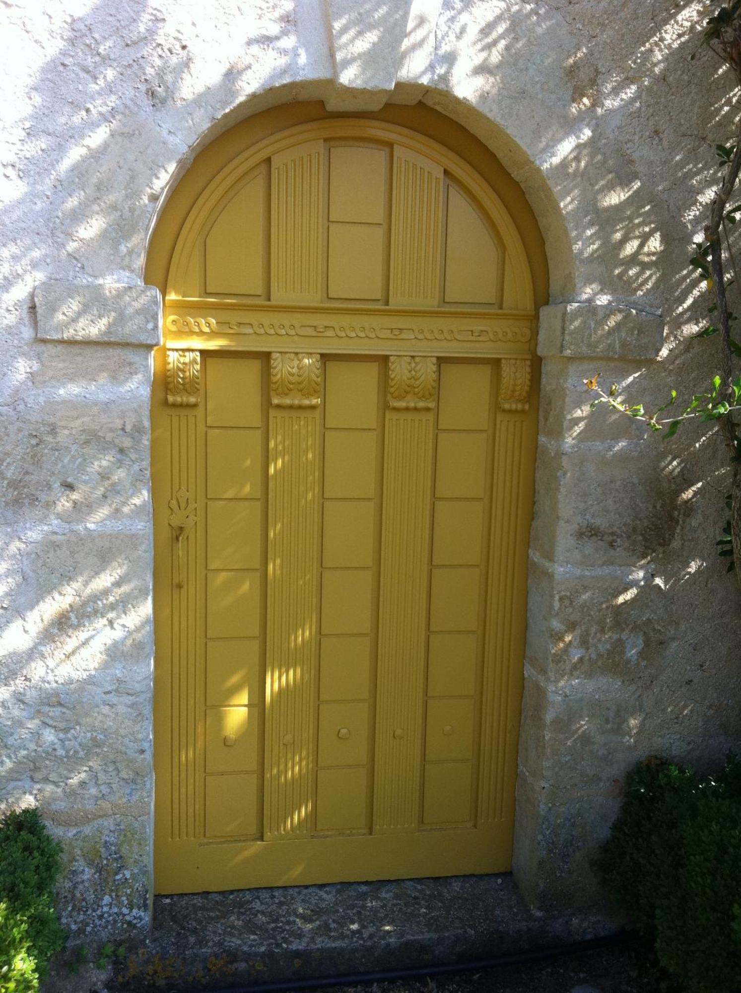 Chateau De Saint Loup Exterior photo